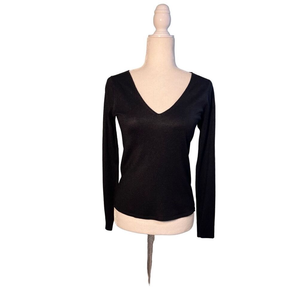 Banana Republic silk long sleeve v-neck sweater - XS